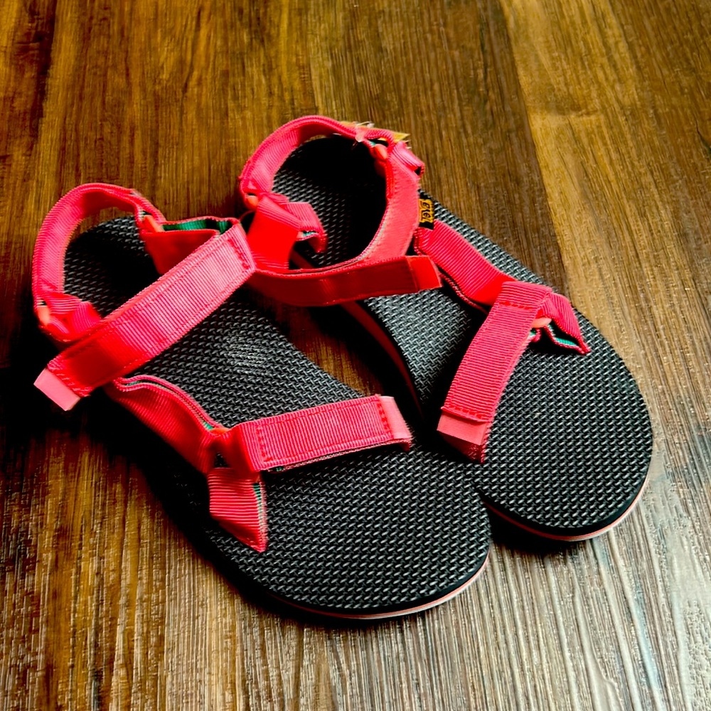 Brand New Size 8 Tevas